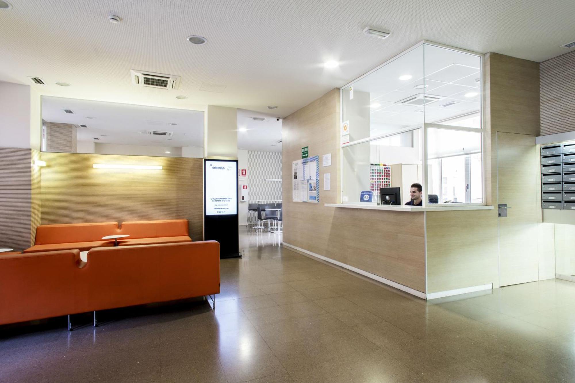 Colegio Mayor Resa La Concepcion Valencia Buitenkant foto