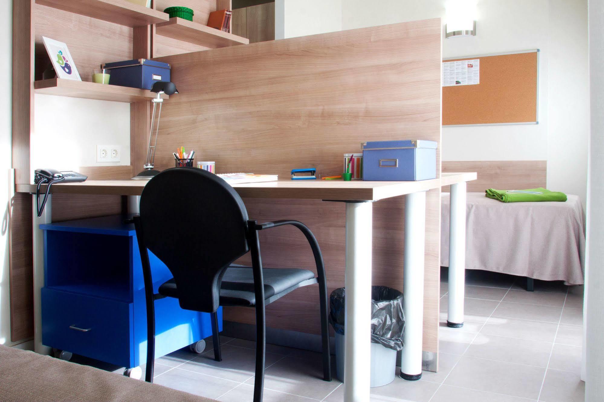 Colegio Mayor Resa La Concepcion Valencia Buitenkant foto